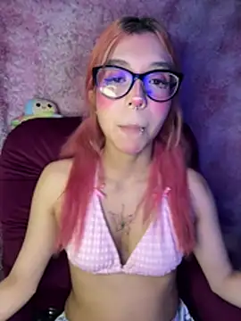 Valen-Foxx1 Live XXX-chat