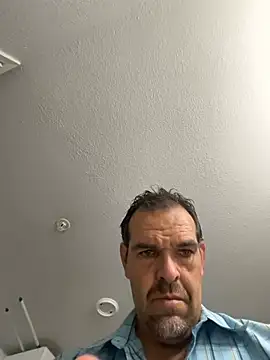 badboybrad11 Show in webcam