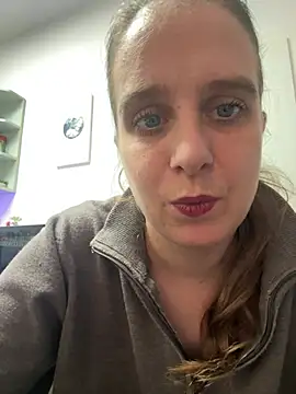 عرض كام Chantalee