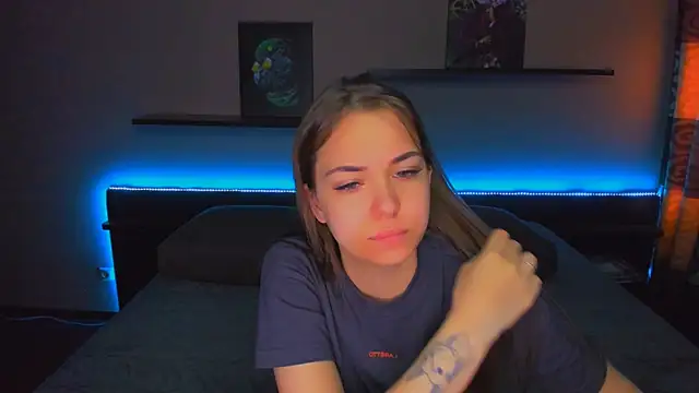 AlexaBarkley élő XXX-chatje