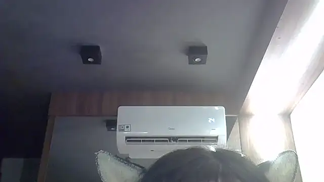 SkinnyKittenのライブXXXチャット