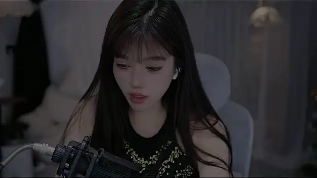 Cecily 现场XXX聊天