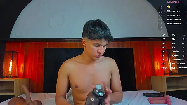 Leo_Savage_ Webcam show