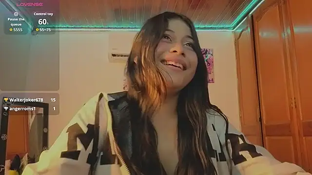 BadKittyy: вебкам-шоу