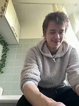 Toyjungee élő XXX-chatje