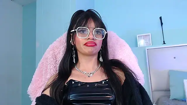 XXX chat uživo modela Emerald_gh