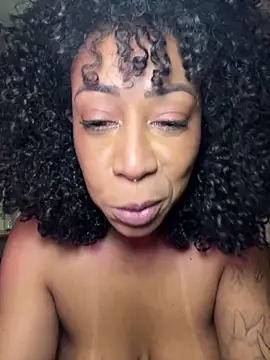 XXX chat uživo modela dianagolley420