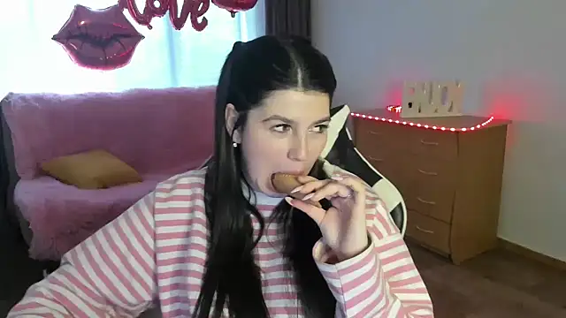 XXX chat uživo modela KisaModel