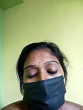 XXX chat uživo modela bannerjeesneha20