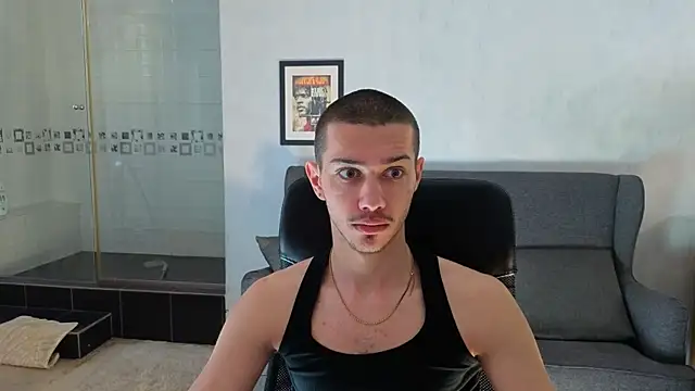 XXX chat uživo modela KaydenDrew