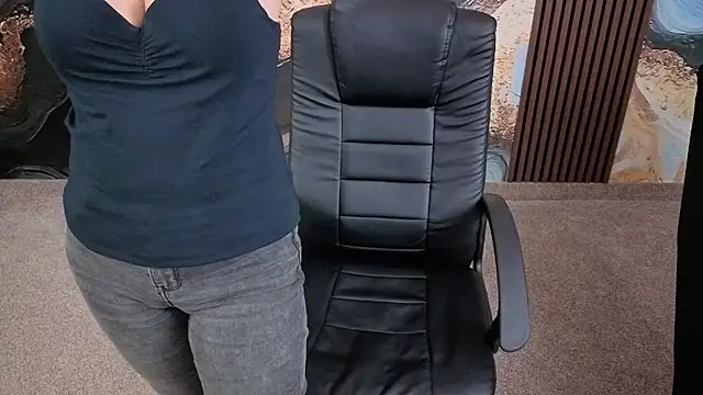 EmmaxPark: вебкам-шоу