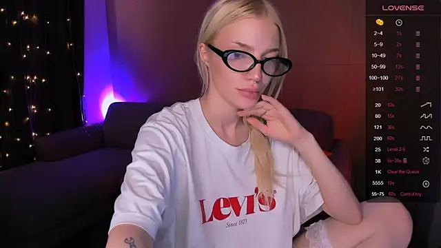 AnyaTaylor_ Adlı Modelin Canlı XXX Sohbeti