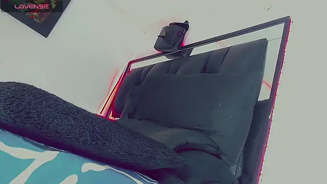 Mistres_Big_Cock 网络视讯表演