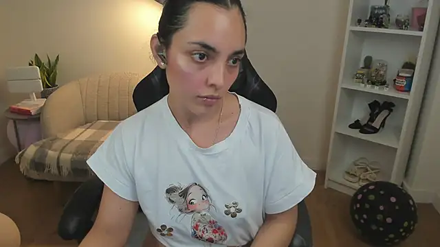 _BellaEvans_'s Live XXX Chat