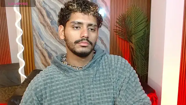 XXX chat uživo modela milo_tay