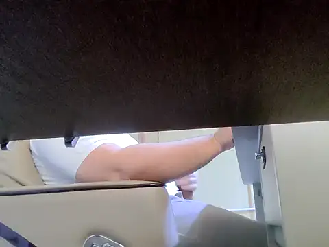 office-man 在線直播表演