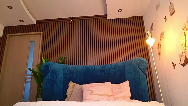 TinyBlair Adlı Modelin Canlı XXX Sohbeti