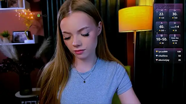 Онлайн чат XXX maddy_moah