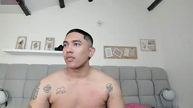 erotic_sins' Live XXX Chat