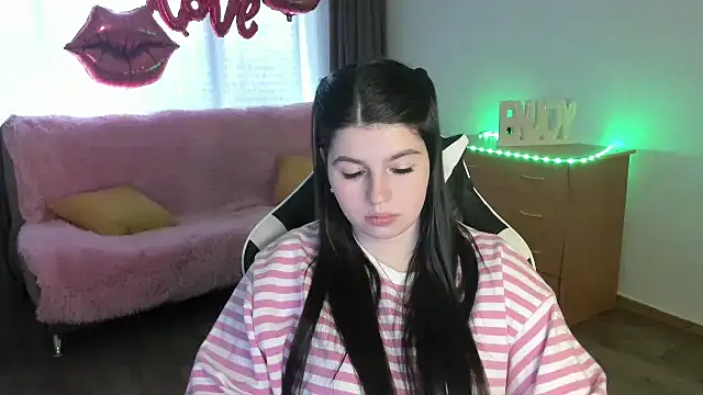 عرض كام KisaModel