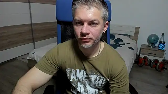 دردشة RobbyShawz الجنسية المباشرة