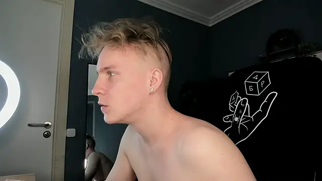 Chat +18 de AlexxSweet ao vivo