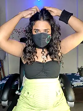 Chat +18 de Black-Pearll ao vivo