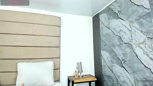 แชท XXX สดของ ely_brown_