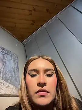 Issa_pinkk Live XXX-Chat