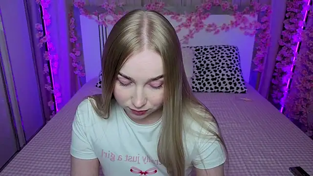 LilyStarlight's Live XXX Chat