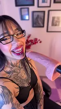 Akari1_Mischief 即時 XXX 聊天