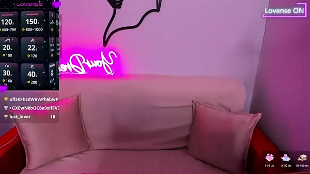 Chat +18 de Angelina_Clarks ao vivo