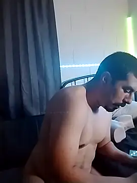 k1oudE: απευθείας συνομιλία ΧΧΧ