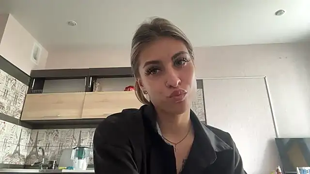 Rossy_DE: διαδικτυακό σόου στην κάμερα