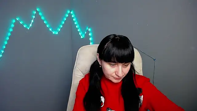 NinaFlawlees 即時 XXX 聊天