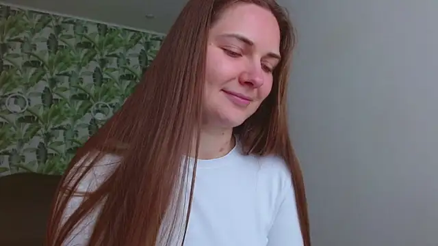 Olivia_shine élő XXX-chatje