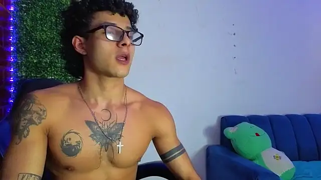 Demitryo Obrolan Langsung XXX