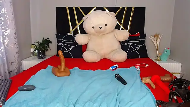 NaughtyMilf_Lillyn Live XXX chat