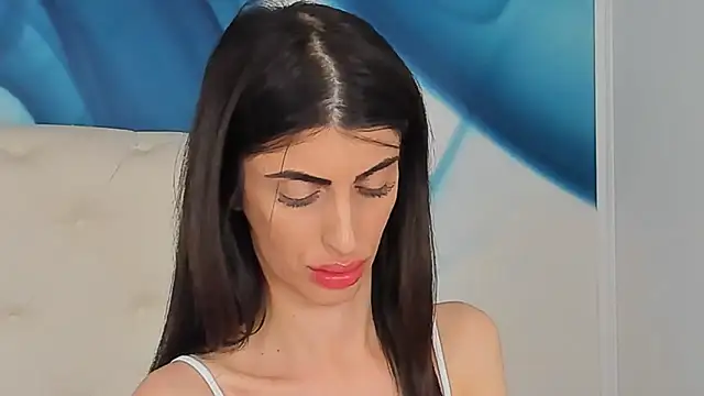 SkinnyDolly Chat XXX live