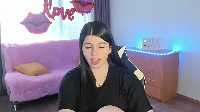KisaModel Chat XXX live