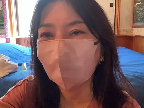 lemonade_madame élő XXX-chatje