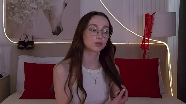 Emily_Simon: онлайн-секс-чат