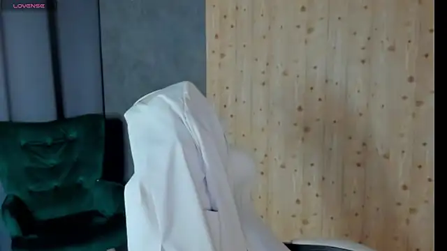 Živý XXX chat LeticiaRomano