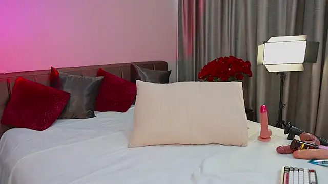 MillaBelle Chat XXX live