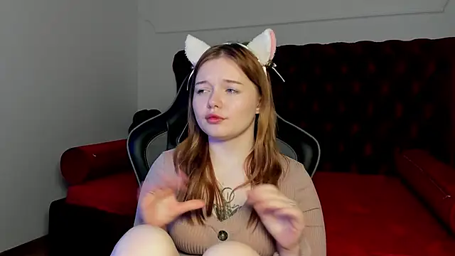 Chat XXX en directo de ElinaVale