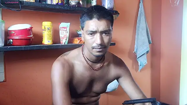 Gre3k_god Show in webcam