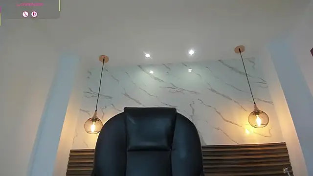 Natasha_Kiim_ 现场XXX聊天