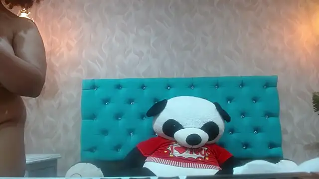 KeniaLovex: онлайн-секс-чат