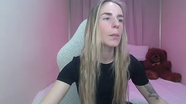 XXX chat uživo modela DeboraHorny