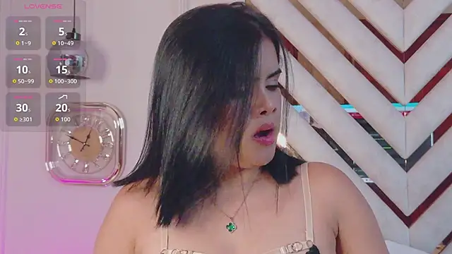 Martina-Roberts-のライブXXXチャット